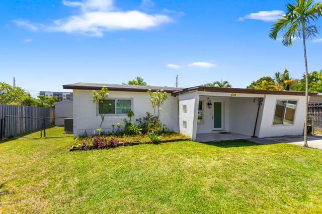 2748 SW 46TH Court, Dania Beach, FL 33312
