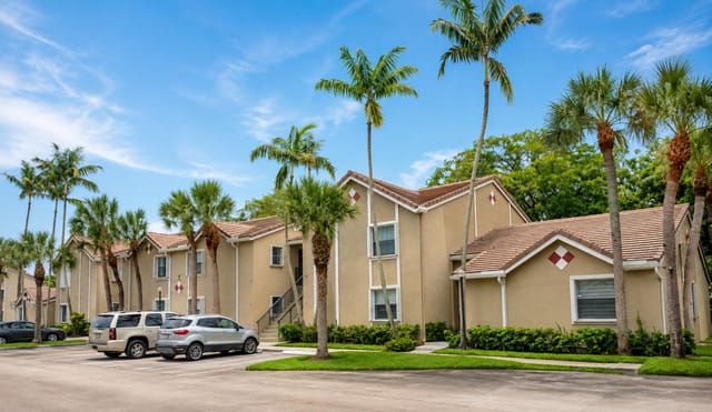 9641 Riverside Drive F5, Coral Springs, FL 33071