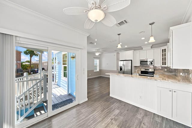 445 NETTLES Boulevard, Jensen Beach, FL 34957