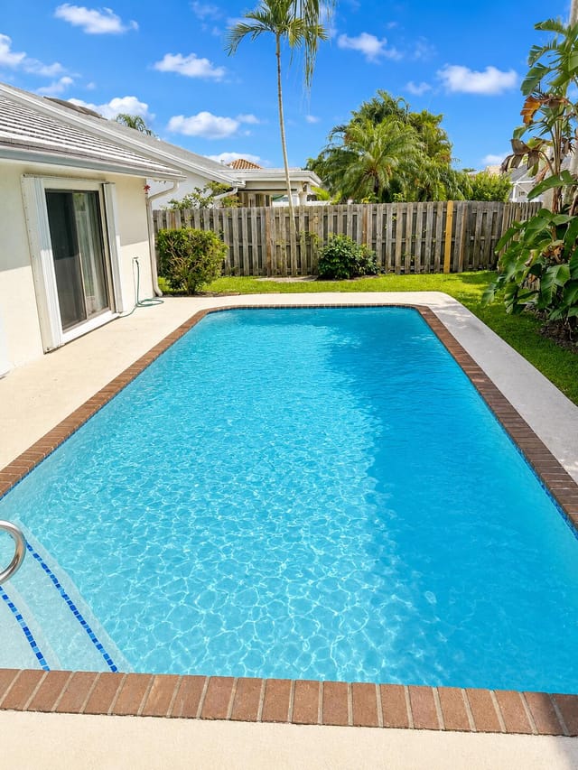 400 SEQUOIA Lane, Boca Raton, FL 33487