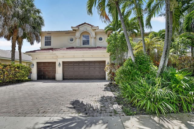 13382 Lakepointe Circle, Cooper City, FL 33330