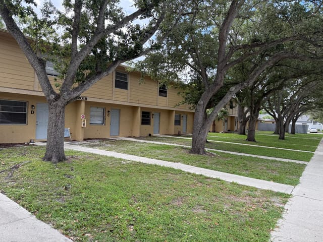 2018 S 10TH Street, Fort Pierce, FL 34950