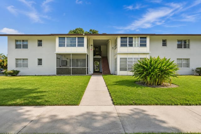 380 E Laurel Drive 5D, Margate, FL 33063