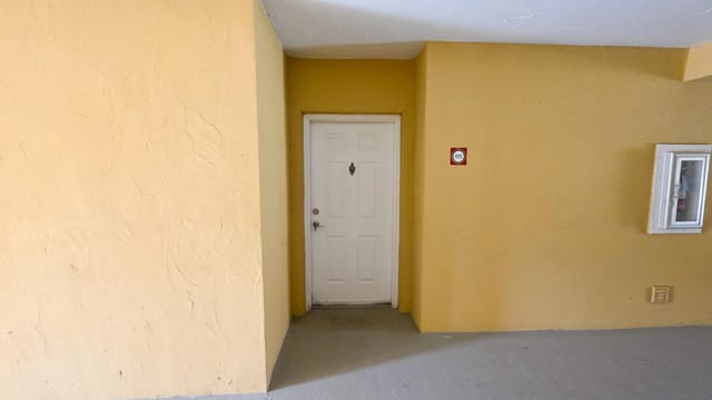 5090 FAIRWAYS Circle H105, Vero Beach, FL 32967