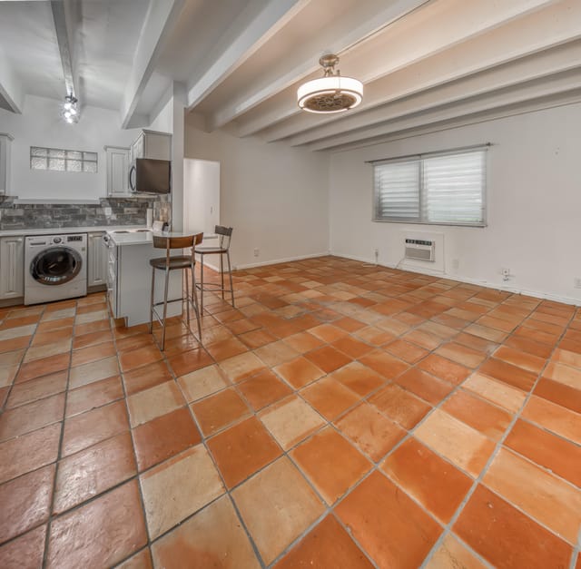 702 N FEDERAL Highway A1, Lake Worth Beach, FL 33460