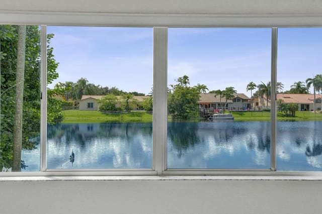 11340 Lakeshore Drive, Cooper City, FL 33026