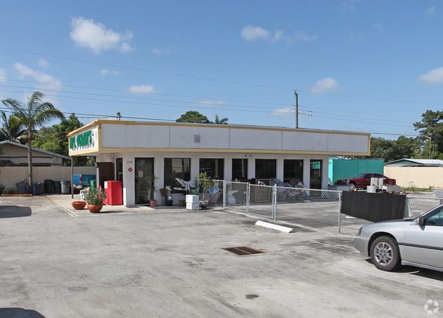 4556 10TH Avenue N, Lake Worth, FL 33463