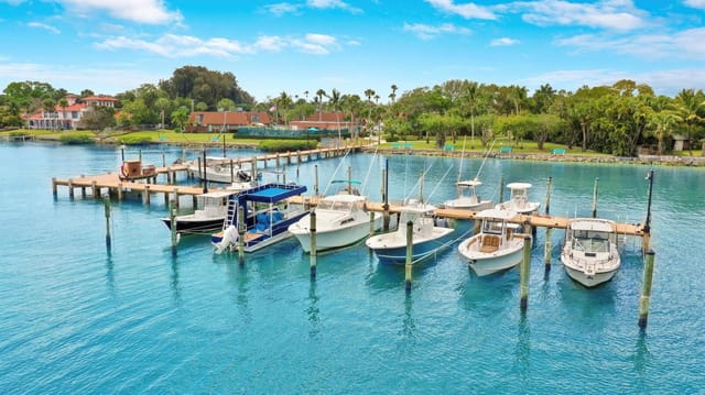825 CENTER Street 5A, Jupiter, FL 33458