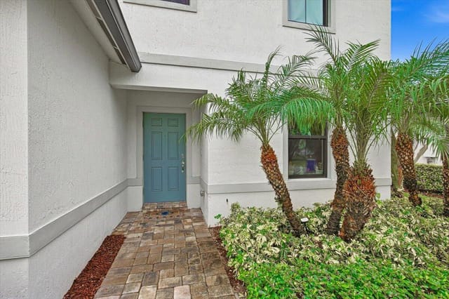 28-Front Home-E
