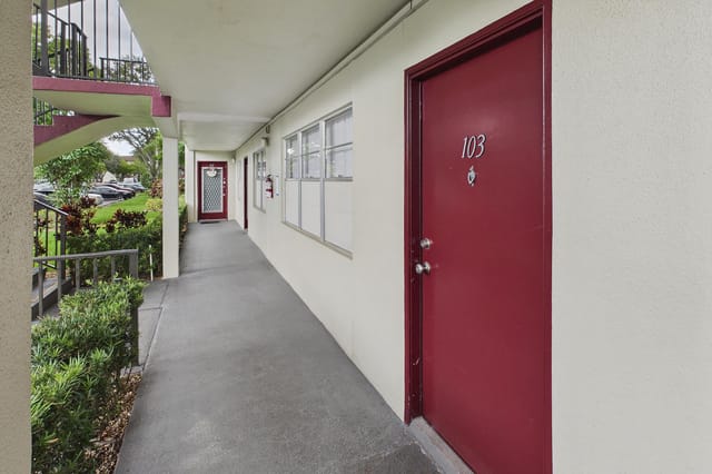 13155 SW 7TH Court 103E, Pembroke Pines, FL 33027
