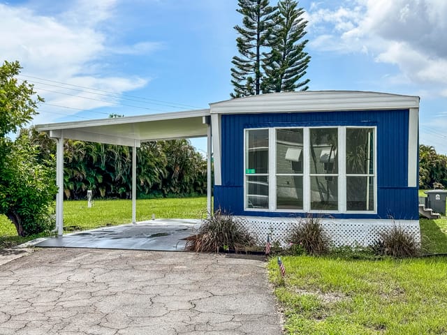 4022 68th Street N 826, Riviera Beach, FL 33404