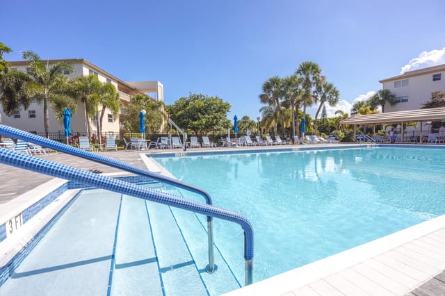 1903 BERMUDA Circle C1, Coconut Creek, FL 33066