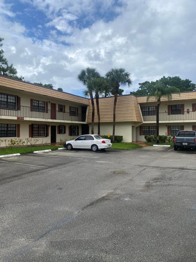 4177 OAK TERRACE Drive 4177, Greenacres, FL 33463