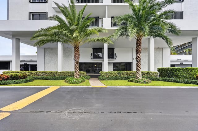 1200 Marine Way E 803B, North Palm Beach, FL 33408