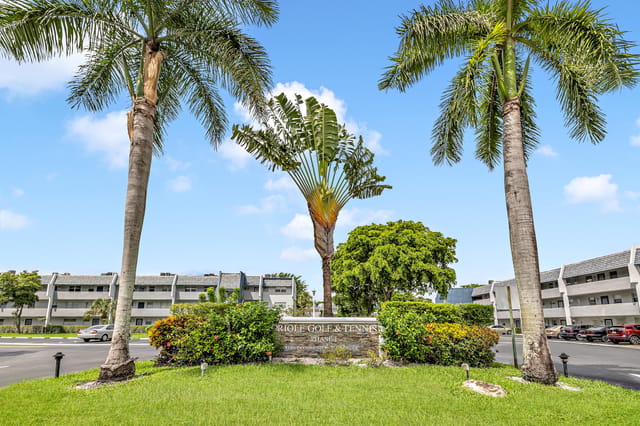 7797 GOLF CIR Drive 110, Margate, FL 33063
