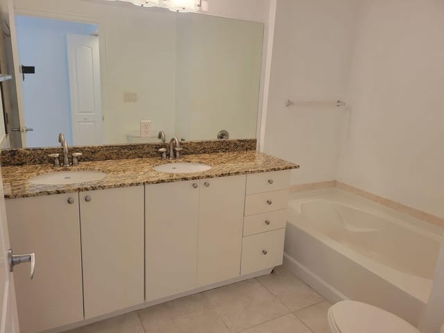 1830 RADIUS Drive 210, Hollywood, FL 33020