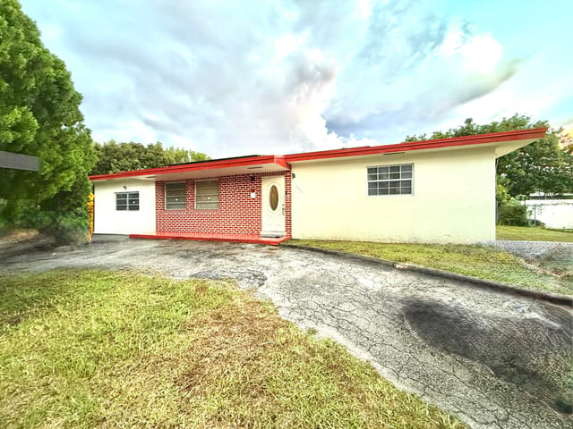 19031 NW 12TH Avenue, Miami Gardens, FL 33169