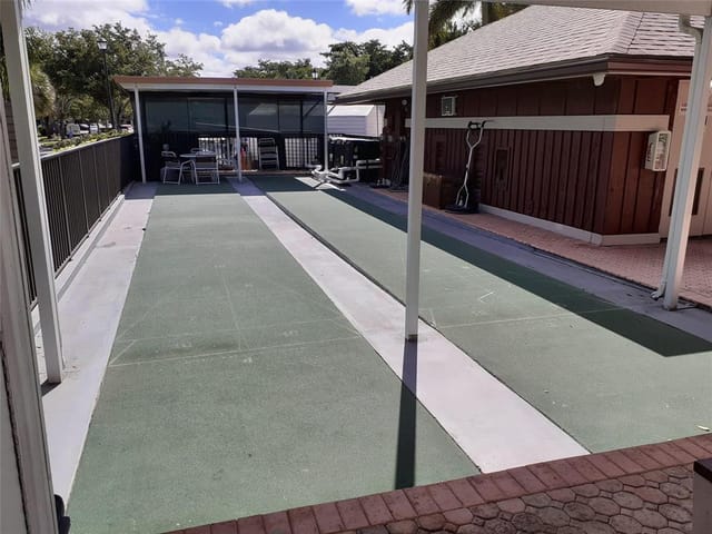 6091 NW 61ST Avenue 307, Tamarac, FL 33319