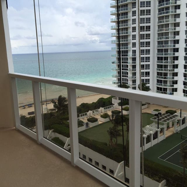 6423 COLLINS Avenue 1501, Miami Beach, FL 33141