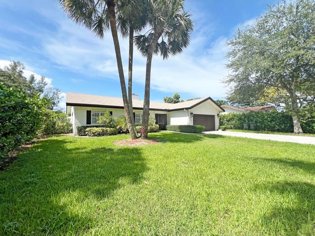 4975 NW 6TH Street, Coconut Creek, FL 33063