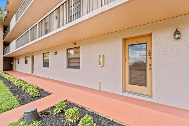 6085 N SABAL PALM Boulevard 107, Tamarac, FL 33319