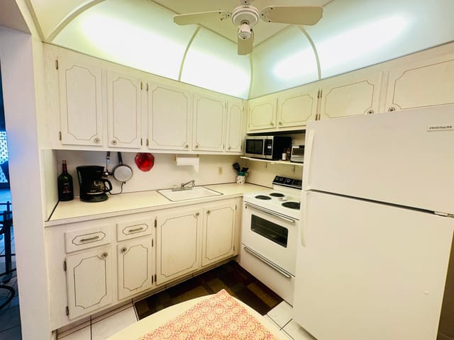 162 Grantham E, Deerfield Beach, FL 33442