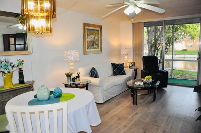 9070 Lime Bay Boulevard 103, Tamarac, FL 33321