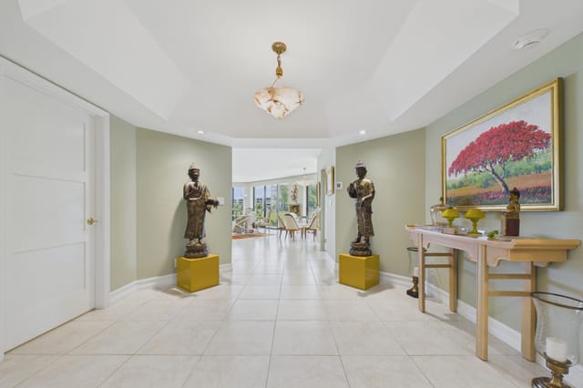 2778 S OCEAN Boulevard 305S, Palm Beach, FL 33480