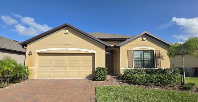 6580 Canterbridge Drive, Vero Beach, FL 32967