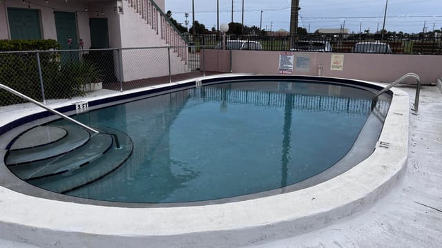 250 NE 40TH Street 38, Oakland Park, FL 33334