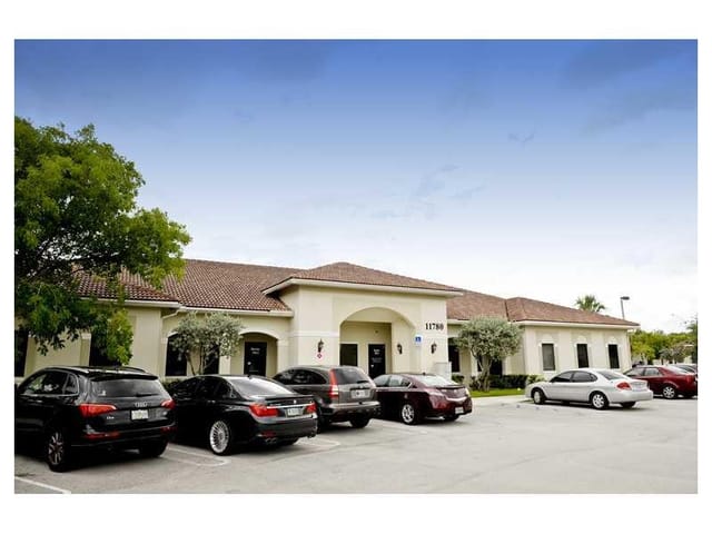 11784 W SAMPLE Road 101G, Coral Springs, FL 33065
