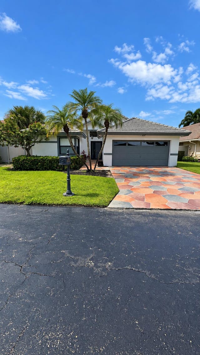 222 CITRUS Trail, Boynton Beach, FL 33436