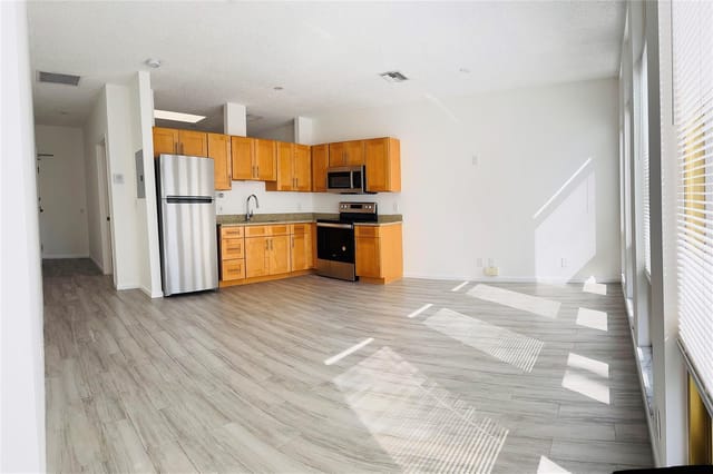 229 COMMERCIAL Boulevard 1, Lauderdale-By-The-Sea, FL 33308
