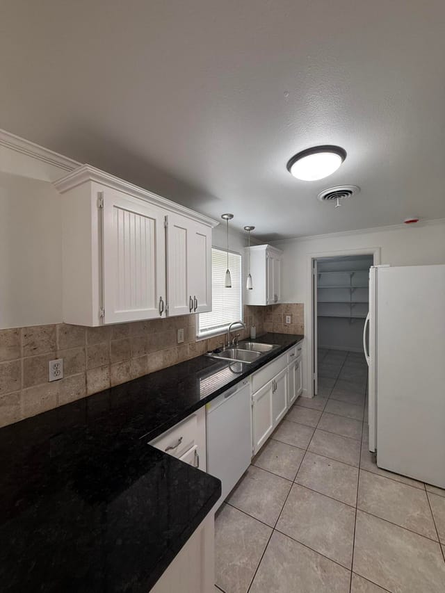 3750 Gull Road, Palm Beach Gardens, FL 33410