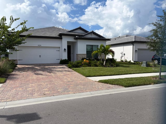 4324 ANNAPOLIS Avenue, Ave Maria, FL 34142
