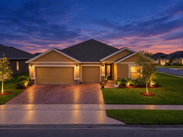 80 52ND Square, Vero Beach, FL 32968
