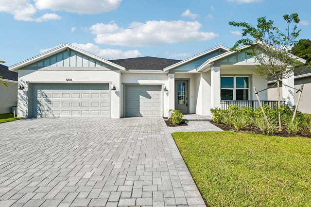 5605 Hampton Park Circle, Vero Beach, FL 32966