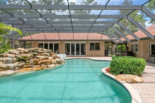 2559 Palm Deer Drive, Loxahatchee, FL 33470