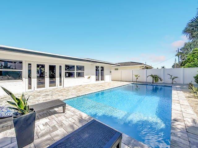 1950 NE 30th Street, Lighthouse Point, FL 33064