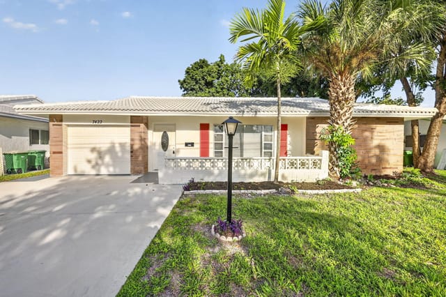 7422 NW 70TH Avenue, Tamarac, FL 33321