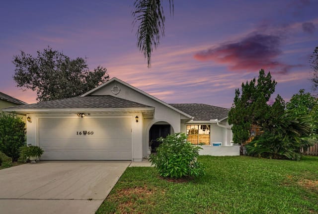 1660 GADSDEN Avenue NW, Palm Bay, FL 32907