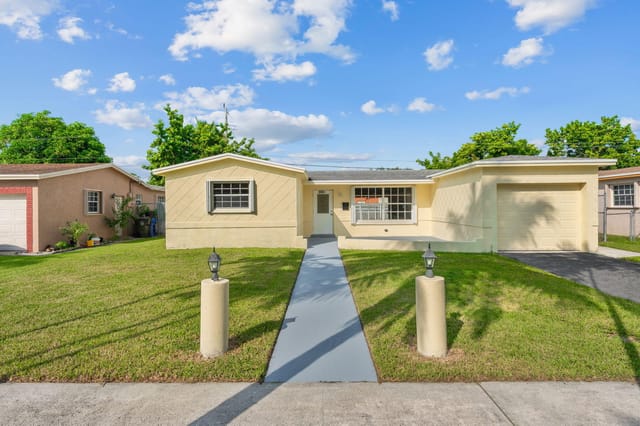 3921 NW 35th Terrace, Lauderdale Lakes, FL 33309