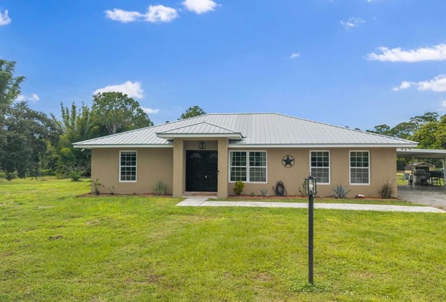 13351 NE 22nd Avenue, Okeechobee, FL 34972