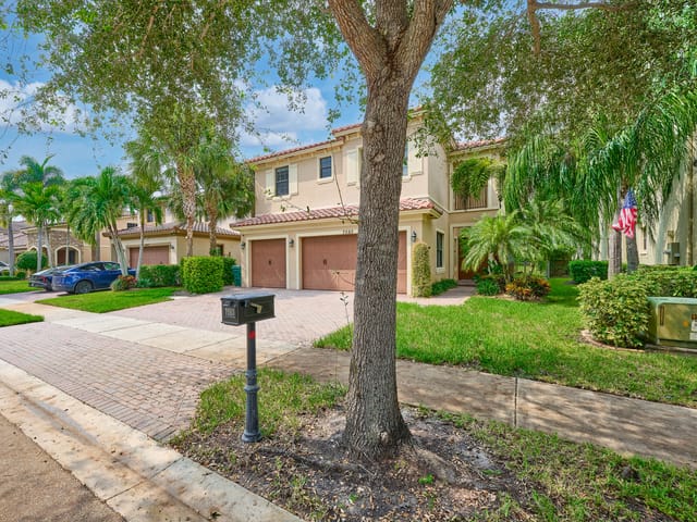 7593 NW 113th Avenue, Parkland, FL 33076