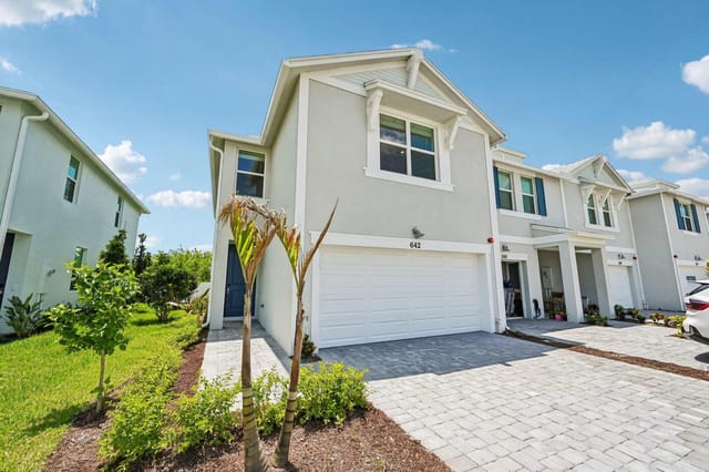 642 SALISBURY Circle, Fort Pierce, FL 34982