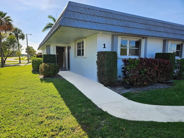 2886 Fernley Drive E 1, West Palm Beach, FL 33415