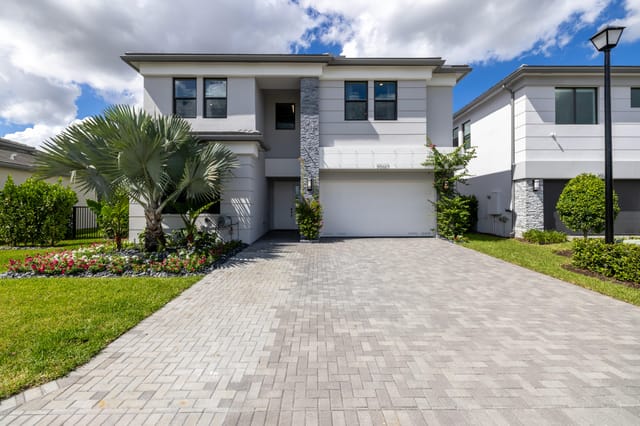 20027 Hirono Lane, Boca Raton, FL 33434