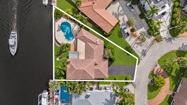 2651 NE 43RD Street, Lighthouse Point, FL 33064