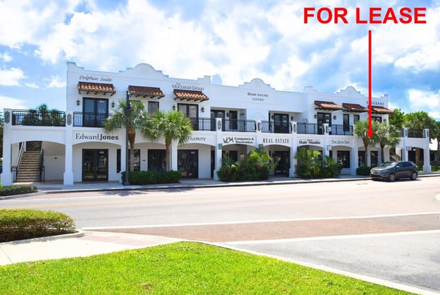 8930 SE BRIDGE Road 8930, Hobe Sound, FL 33455