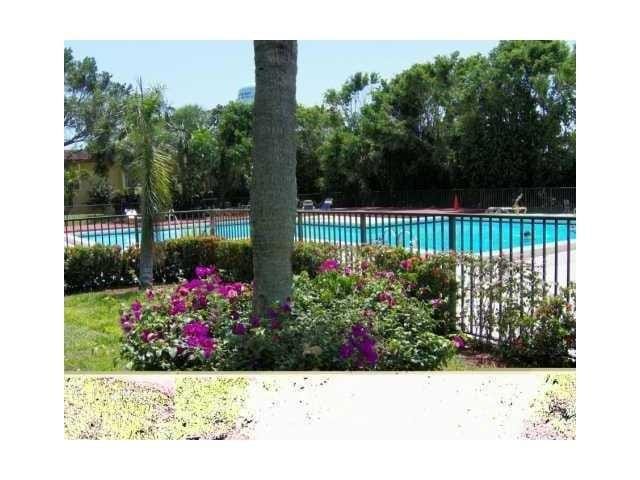733 SE 1ST Way 302, Deerfield Beach, FL 33441